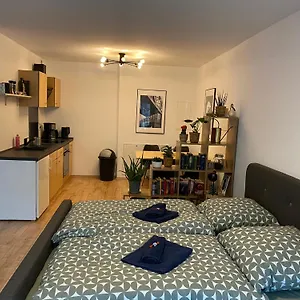 Apartment Zuhause Fuehlen In Kreuzberg, Berlin